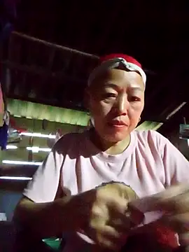 Snapshot of Agnes-baby chatting on February 22, 10:47 am Agnes-baby online show from February 22, 10:47 am