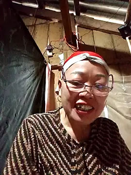 Snapshot of Agnes-baby chatting on February 27, 12:43 am Agnes-baby online show from February 27, 12:43 am