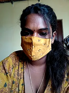 Milky Julia online show from March 14, 7:03 am