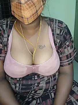 Milky Julia online show from May 30, 5:32 pm