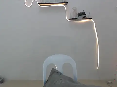 Eric Bigcockx online show from March 7, 9:50 am