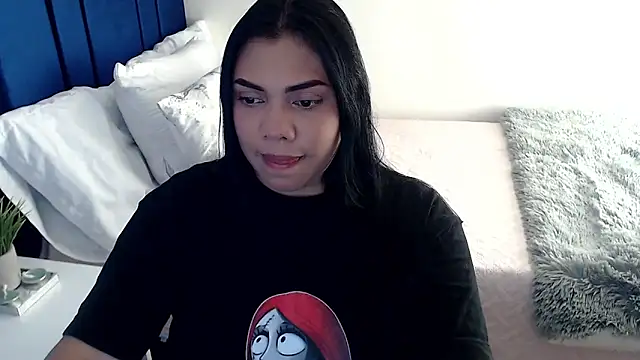 isabelateran online show from March 11, 6:03 pm