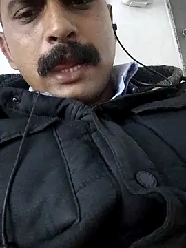 Snapshot of your_hot_dady chatting on March 1, 7:05 pm your hot dady online show from March 1, 7:05 pm