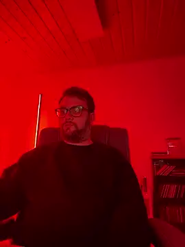 Snapshot of Dominic2295 chatting on January 15, 10:09 am Dominic2295 online show from January 15, 10:09 am