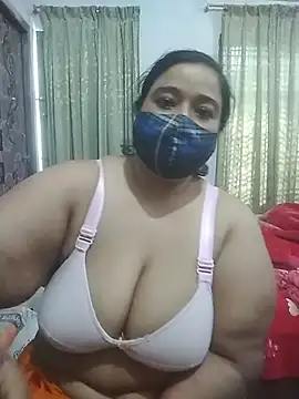 momo loves online show from February 27, 5:51 am