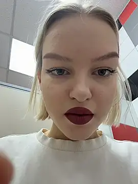 AshleyMur online show from February 18, 4:08 am