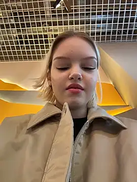 AshleyMur online show from April 11, 6:18 am