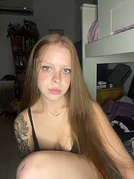 Snapshot of Piaaa3 chatting on February 10, 4:38 am Piaaa3 online show from February 10, 4:38 am