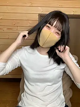 minami room online show from May 15, 1:29 pm