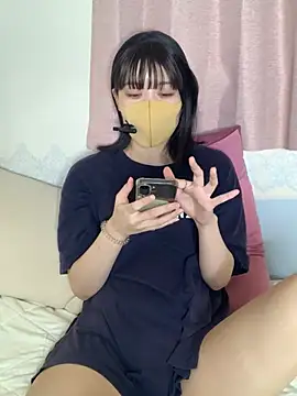 minami room online show from May 20, 6:19 am