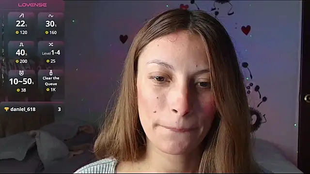 Snapshot of Sweet_moon_v_ chatting on February 17, 10:38 pm Sweet moon v online show from February 17, 10:38 pm