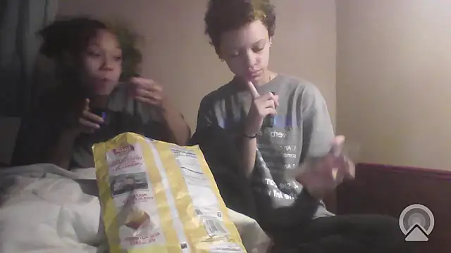 jojosbizarrelyf online show from January 10, 3:30 am