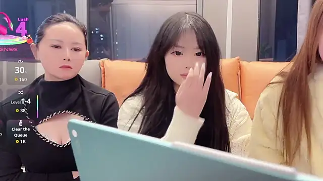 Snapshot of mimi-1777 chatting on January 12, 11:48 am mimi-1777 online show from January 12, 11:48 am