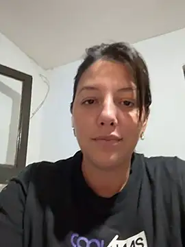 Snapshot of lolitalatinaok chatting on March 15, 3:01 am lolitalatinaok online show from March 15, 3:01 am