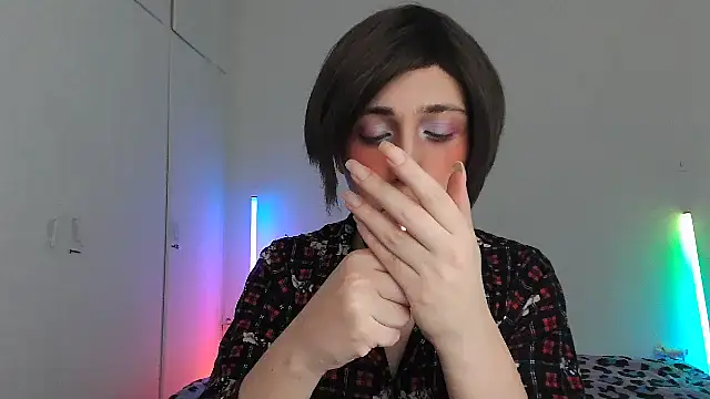 Snapshot of HoneyValentine chatting on February 26, 8:41 pm HoneyValentine online show from February 26, 8:41 pm