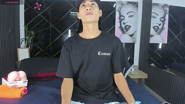 Treyk king online show from April 12, 4:39 am