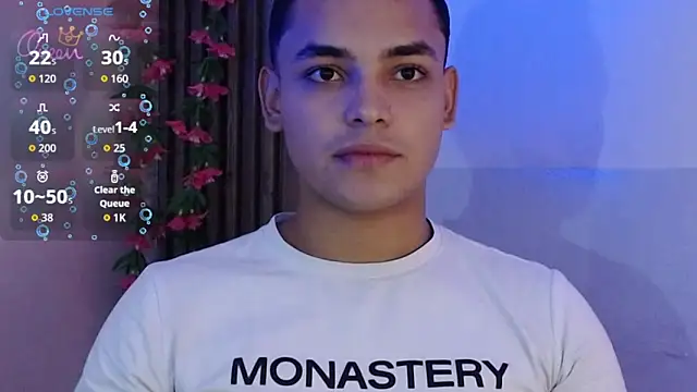 Snapshot of studentdeivy_ chatting on February 27, 12:43 am studentdeivy online show from February 27, 12:43 am