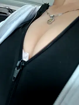 Snapshot of Michelle_ec chatting on February 18, 5:09 pm Michelle ec online show from February 18, 5:09 pm