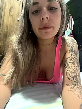 Snapshot of belenyazmin chatting on January 10, 5:09 am belenyazmin online show from January 10, 5:09 am