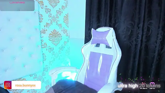 pinky  bunny online show from May 31, 2:53 am