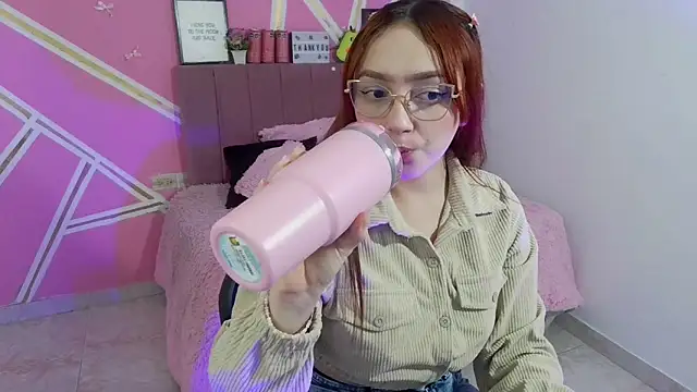 Snapshot of Natasha_Romanof18 chatting on February 25, 3:16 am Natasha Romanof18 online show from February 25, 3:16 am