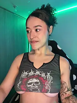 crystal dlun online show from March 30, 7:48 pm