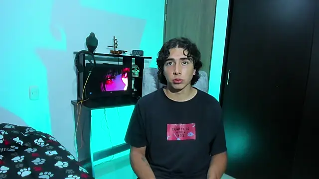 Keisuke Baji  online show from January 8, 1:35 pm