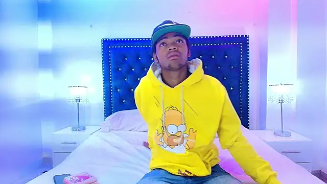 Cristal and luke online show from March 24, 3:22 am