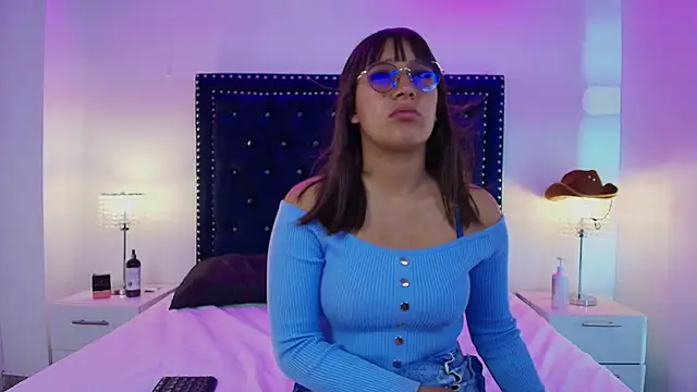 Cristal and luke online show from May 31, 3:47 am