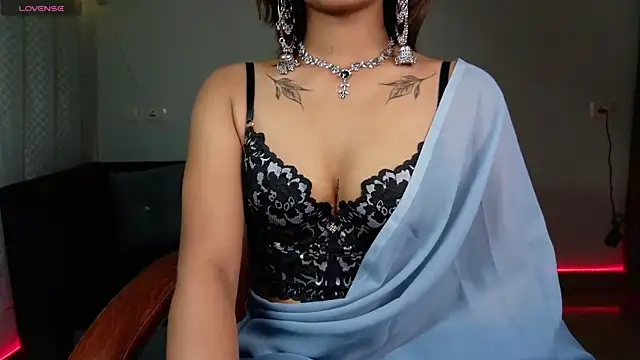 SugarAura online show from May 1, 5:17 pm