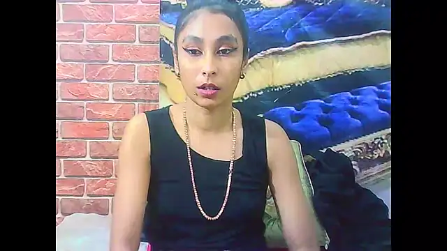 Snapshot of IndianSexyButt chatting on June 25, 9:14 am IndianSexyButt online show from June 25, 9:14 am