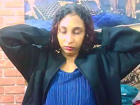Snapshot of IndianSexyButt chatting on July 17, 5:14 am IndianSexyButt online show from July 17, 5:14 am
