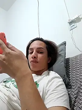 Snapshot of ofjuliaa chatting on February 23, 8:06 pm ofjuliaa online show from February 23, 8:06 pm