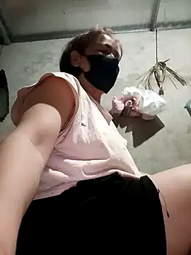 Lyna sexy24 online show from February 27, 8:42 pm