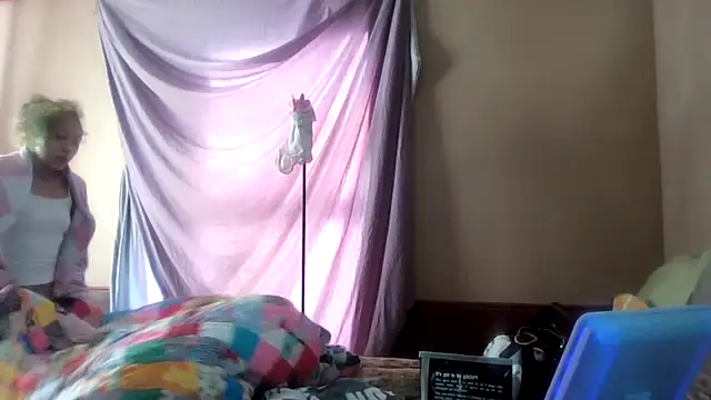 Tamiii420 online show from January 9, 3:26 pm