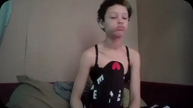 Tamiii420 online show from January 10, 5:15 pm