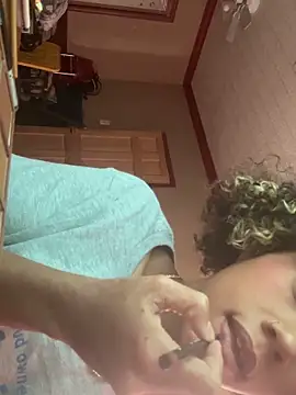 Snapshot of Tamiii420 chatting on February 7, 5:27 pm Tamiii420 online show from February 7, 5:27 pm