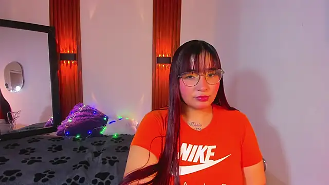 Snapshot of ChloeJewel21 chatting on January 10, 4:14 am ChloeJewel21 online show from January 10, 4:14 am