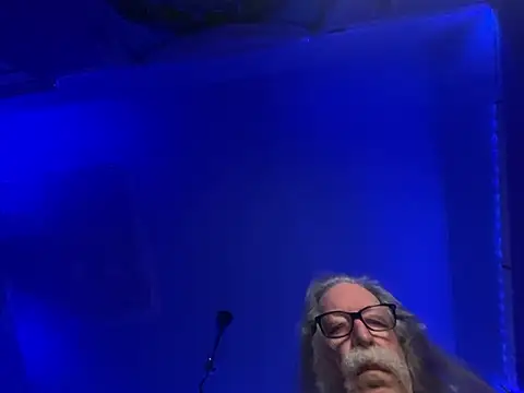 Snapshot of LickYourYoni chatting on February 16, 2:57 pm LickYourYoni online show from February 16, 2:57 pm