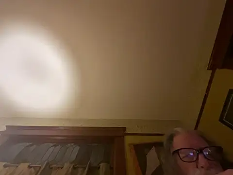 Snapshot of LickYourYoni chatting on February 19, 5:47 am LickYourYoni online show from February 19, 5:47 am