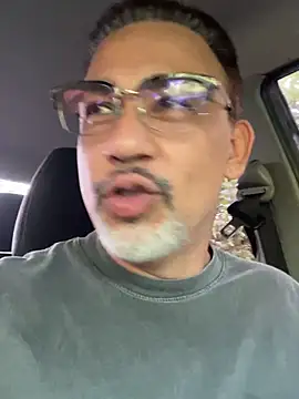 fabbronxer online show from March 4, 6:58 pm