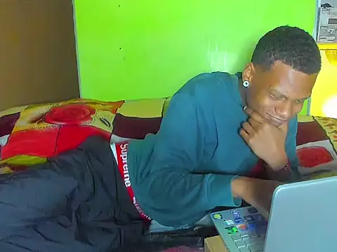 aunstin mohamme online show from March 27, 4:18 am