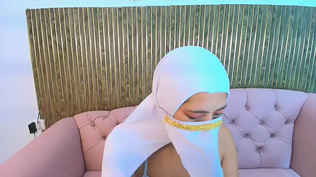 Snapshot of Rashid_Farah111 chatting on May 1, 10:20 am Rashid Farah111 online show from May 1, 10:20 am