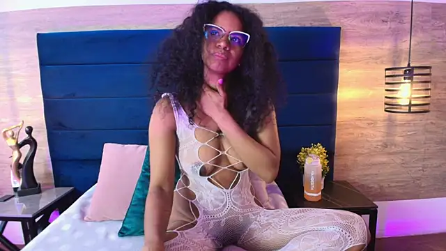 Ellie-Alves online show from March 31, 1:55 pm