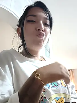 Snapshot of Lilitth_ chatting on January 19, 1:04 pm Lilitth online show from January 19, 1:04 pm