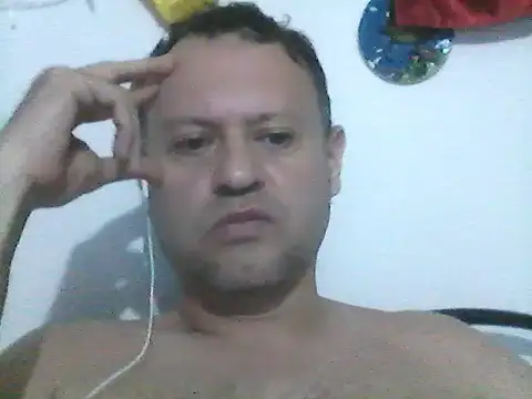 Snapshot of juanpablosmith chatting on January 8, 5:21 am juanpablosmith online show from January 8, 5:21 am