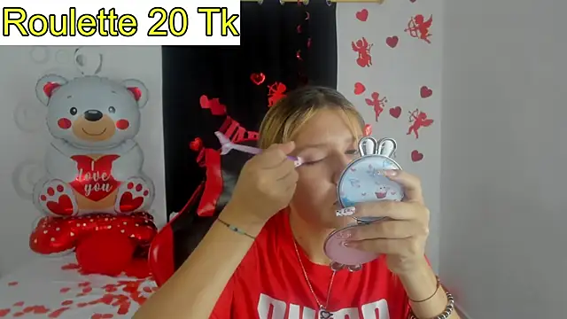 Snapshot of Bella_Blanca chatting on February 17, 12:12 pm Bella Blanca online show from February 17, 12:12 pm