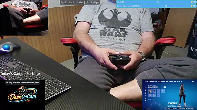 Snapshot of DeanonCam chatting on April 29, 7:20 pm DeanonCam online show from April 29, 7:20 pm