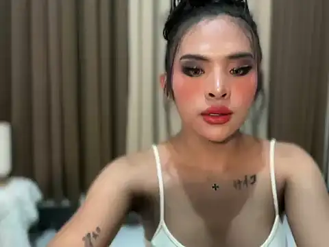 Snapshot of Girlcock_pleasure chatting on May 7, 8:47 pm Girlcock pleasure online show from May 7, 8:47 pm