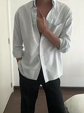 Dickieplay001 online show from April 5, 6:21 am